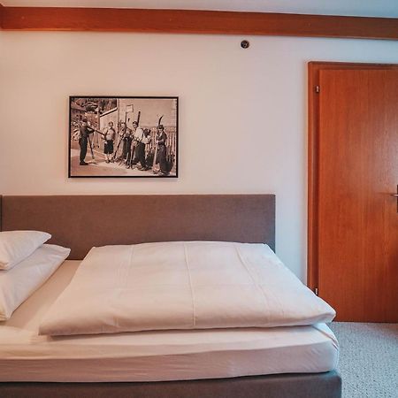 Hotel Garni Almjur Санкт-Антон-ам-Арльберг Экстерьер фото
