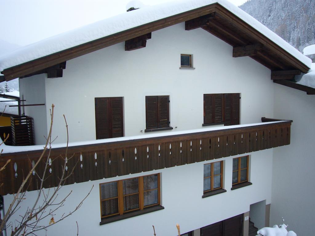 Hotel Garni Almjur Санкт-Антон-ам-Арльберг Экстерьер фото